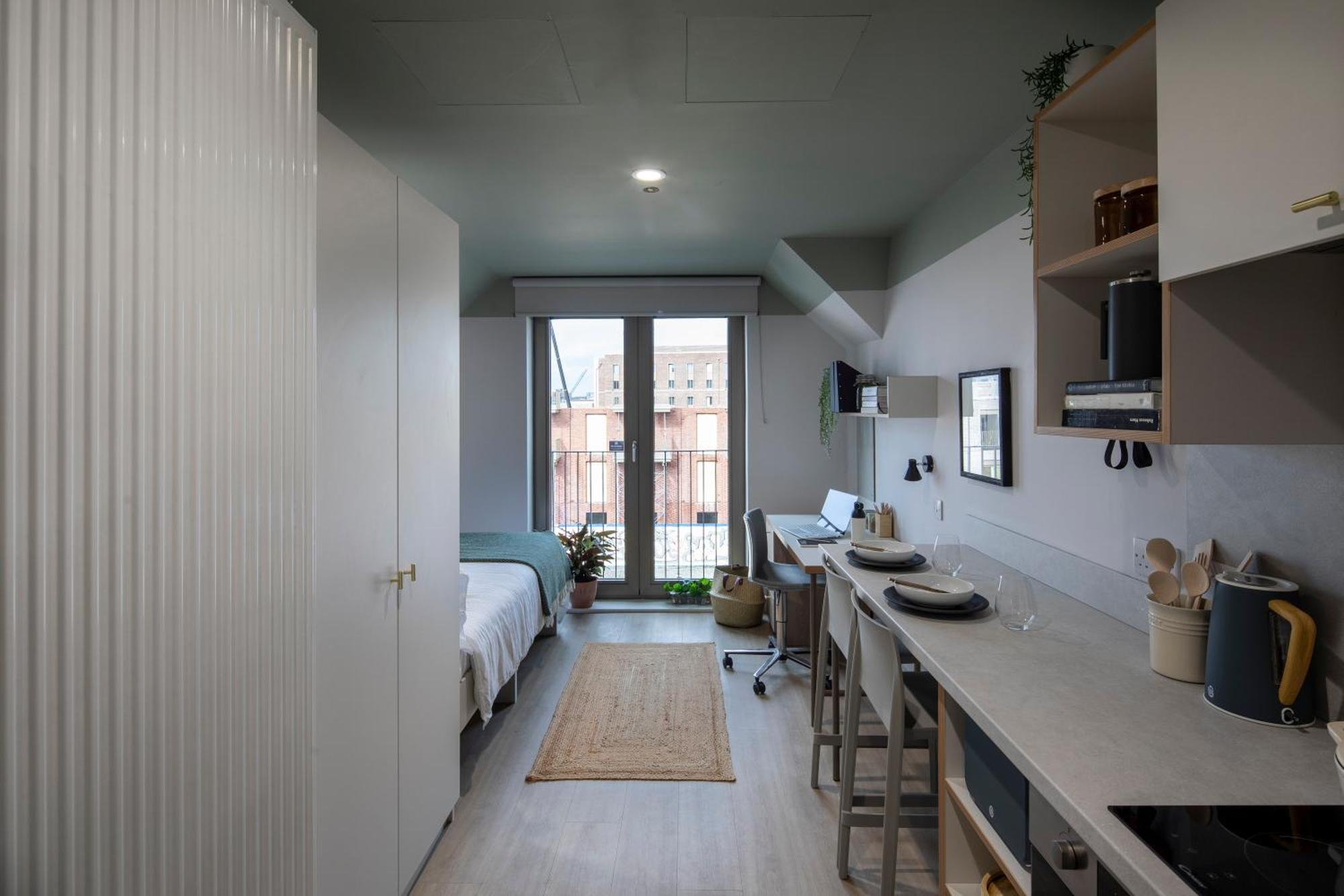 Modern With Kitchen & Ensuite In * Édimbourg
